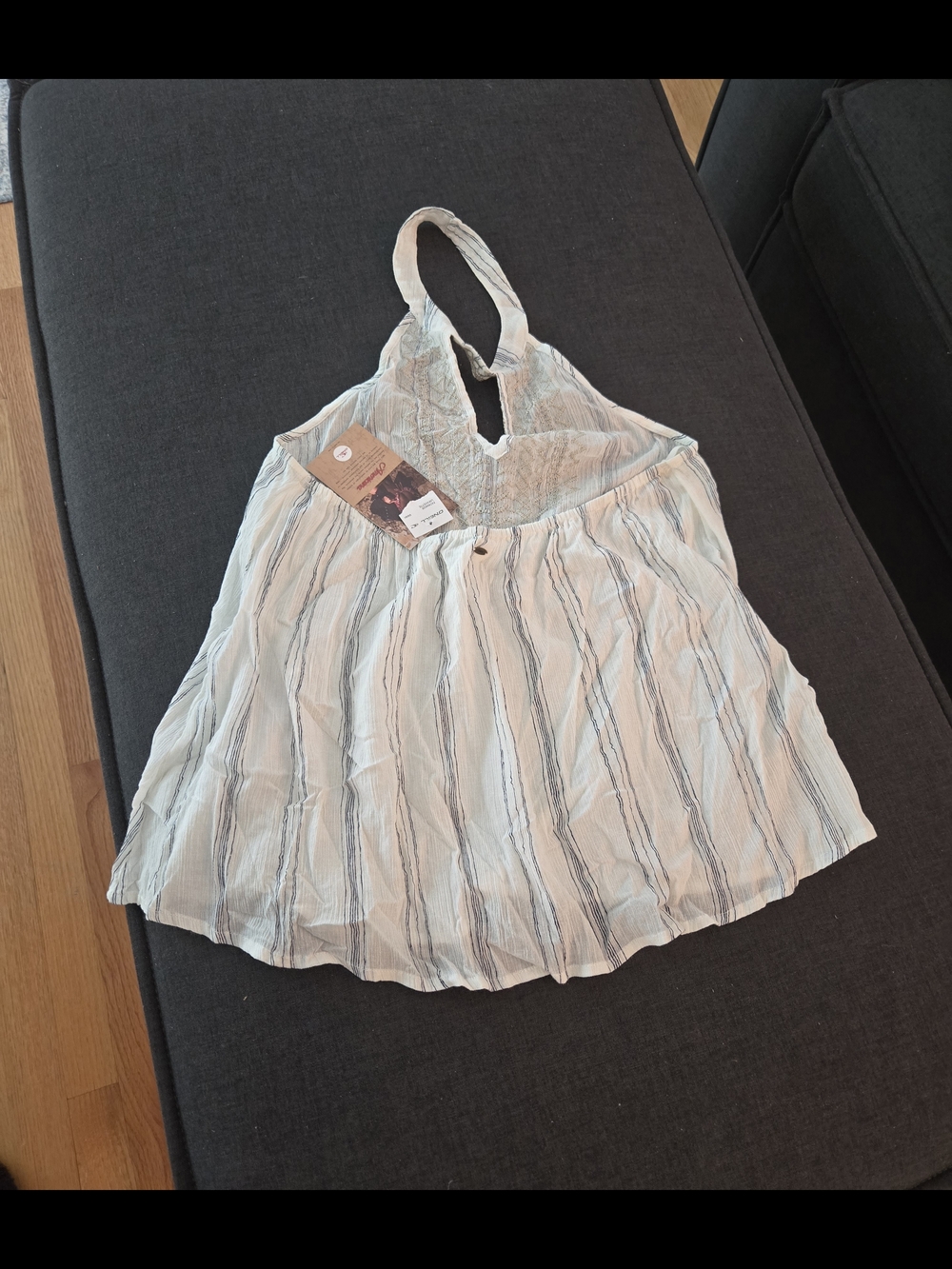 Sleeveless O'Neill Women's Halter Top NWT M - Picture 5 of 8